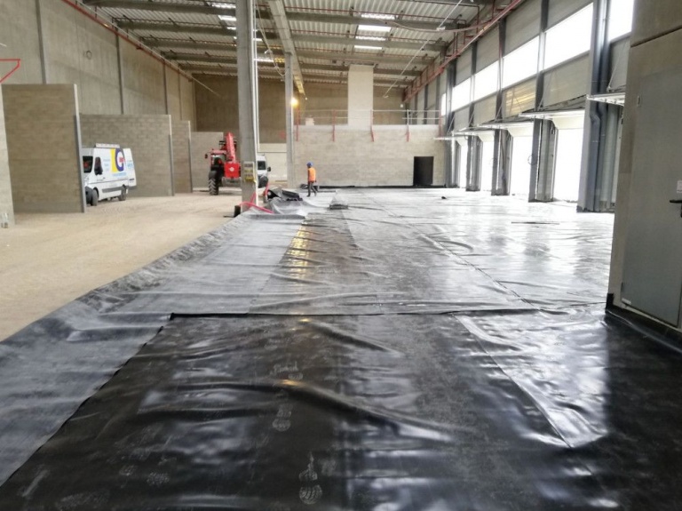 Chantier d’étanchéité sous dallage à Aulnay-sous-Bois (93)